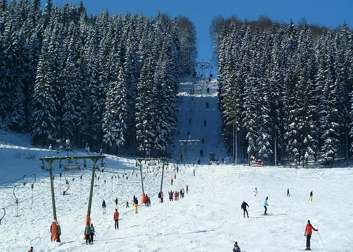 In Sauerland Nahe Winterberg Skifahren * שמאלנברג